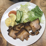 富田屋 - 自家製焼き豚