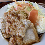 ぱわっく - 豚生姜焼きとサラダ類