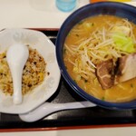 らーめんハウス王水 - 