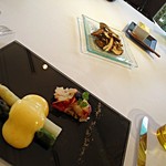 メゾン・ド・タカ芦屋 - フランス産ホワイトアスパラガスとオマール海老　ほんのり温かいサラダ