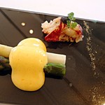 メゾン・ド・タカ芦屋 - フランス産ホワイトアスパラガスとオマール海老　ほんのり温かいサラダ