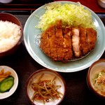 とんかつ里久 - ロースかつ定食