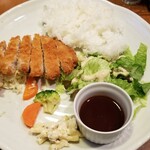 Shokudou Pikkoro - ポークカツフライ定食(800円)