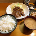 Shokujidokoro Miyo - 本日の定食 (豚生姜焼・メンマ煮・お新香)