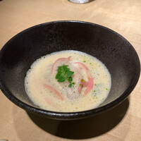 TTOAHISU - 太刀魚ポワレトムヤムクン風原木椎茸ピュレ