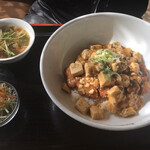 中国料理 檸檬亭 - 麻婆カツ丼 ¥830外税
丼がデカい(笑)
