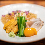 肉割烹 上 - 牛コンソメジュレ 松葉蟹 兵庫 煮蛤 桑名 紫雲丹 宮城