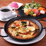 vegetable and cheese paella