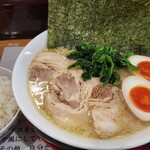 麺屋 一得 横浜家系ラーメン - 