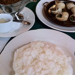 ご隠居カレーのご飯　で，でかい！