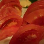 酒菜坊 橋蔵 - 冷やしトマト　ズームアップ