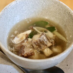 酒とタイ料理 ピッサヌローク - 見島牛テールのハーブスープ（トムヤムテール）