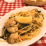 SACCO - 牡蠣とほうれん草のスパゲティ（大盛）