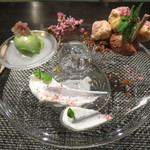 レストラン バカール - 春靄のデセール サントノーレの桜に思いを馳せて1