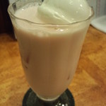 スイートハウスわかば - いちごミルクフロート＠580円