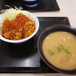 Katsuya - コーンフレークカツ丼&とん汁(大)