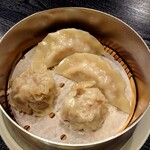 文月 - 焼売と蒸し餃子のセット