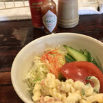 珈琲専門店 杜 - ナポリタンに付いているサラダ