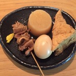 立ち呑み 福本屋 - おでん：大根、卵、牛すじ、厚揚げ