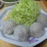 かたおか食堂 - 名物の焼売（６００円）