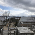 BRAND NEW DAY COFFEE - テラス　残念ながら富士山は雲の向こう