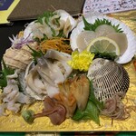 貝と炭火と日本酒 撓 - 貝の五点盛り