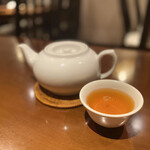 瀘川 - 【ジャスミン茶】無料提供
                                一人客にも丁寧に対応してくれる。