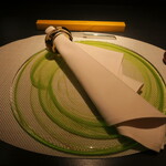 エクアトゥール - テーブルセッティング