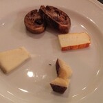 ズッペリア オステリア ピティリアーノ - チーズの盛り合わせ