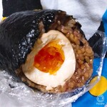 寝かせ玄米と日本のいいもの いろは - 半熟味玉おむすび　アップ