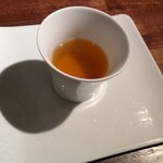 春風駘蕩 - お通し（鶏のスープ）