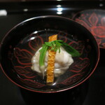 日本料理 晴山 - 帆立真薯椀　自家製バチコ