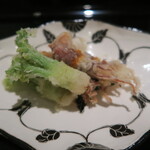 日本料理 晴山 - ホタルイカ、タラの芽　天ぷら