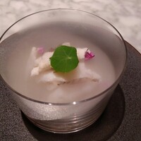 フレンチ串揚げ BEIGNET 大阪･ウメシバ - 前菜 ○桜鯛とウドの瞬間燻製