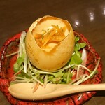 飲んべぇ食堂 らくだ屋 - 燻製玉子からすみ乗せ