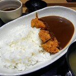 Shinjuku Saboten Derika - ヒレかつカレー(味噌汁付) 850円(税別)