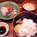 峯八 - ランチの刺身定食