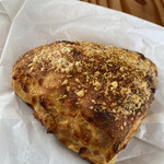 サ・マーシュ - ベーコン、チーズ、オニオン、ジャガイモのブリエ