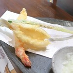 桶家乃隠居 - えび、キス、行者にんにく