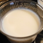 土家 - 24年4月　前菜盛合せ　新玉葱のスープ