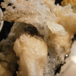 土家 - 24年4月　前菜盛合せ　白魚の桜の葉巻き天ぷら