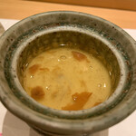 割烹 一楓 - シラスと梅肉の茶わん蒸し 梅肉が、少しさわやかさを演出していました。