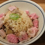 中華そば きなり - 肉増し炊き込みご飯¥250