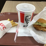 ケンタッキーフライドチキン - 料理写真:ランチQ クアトロチーズサンドセット630円