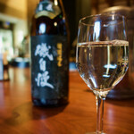 根津 釜竹 - 磯自慢 900＋VAT