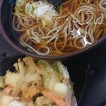 万葉そば - ホタテかき揚げ　まずまず