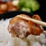 Saga Ke Mmitsu Semura Fumoto Akadori - 鶏トロの唐揚げ定食・ご飯大盛（850円）
                        