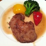 まぐろ家 旬秋 - ほほ身のステーキ