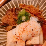 Yusura - 肉豆腐、半熟卵乗ってます