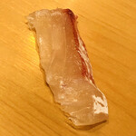 鮨 しゅん輔 - 真鯛。甘い。塩でいただきます